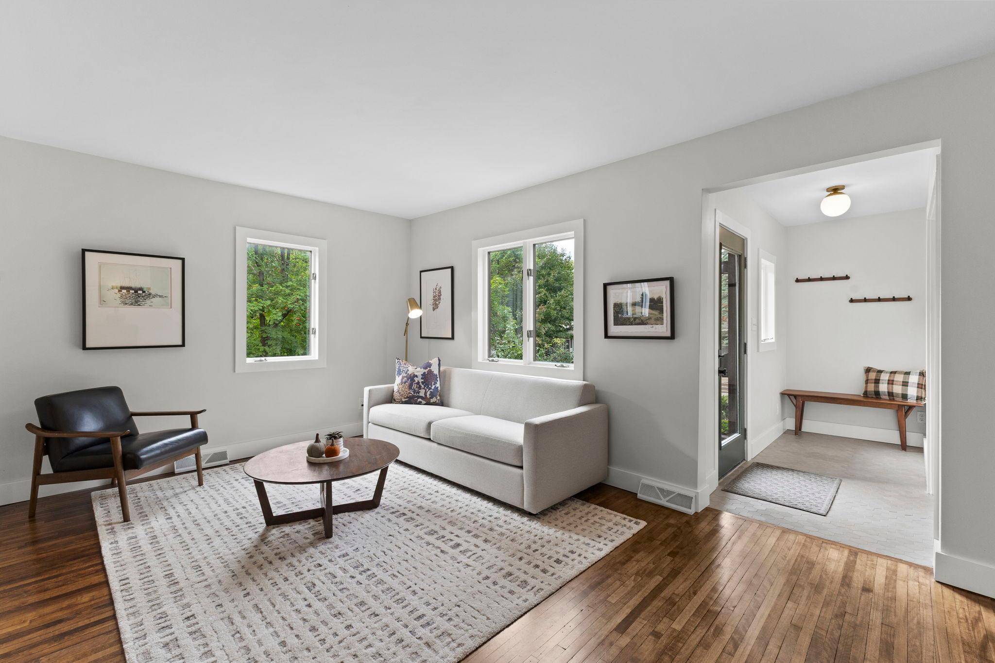 2334 Doswell AVE, Saint Paul, MN 55108