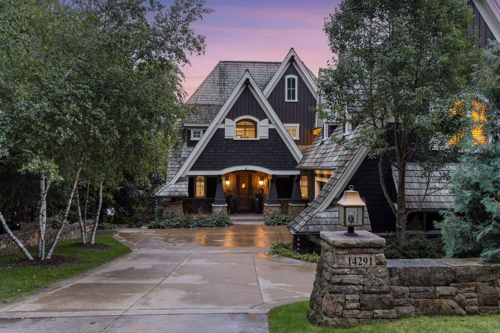 14291 Shady Beach TRL NE, Prior Lake, MN 55372