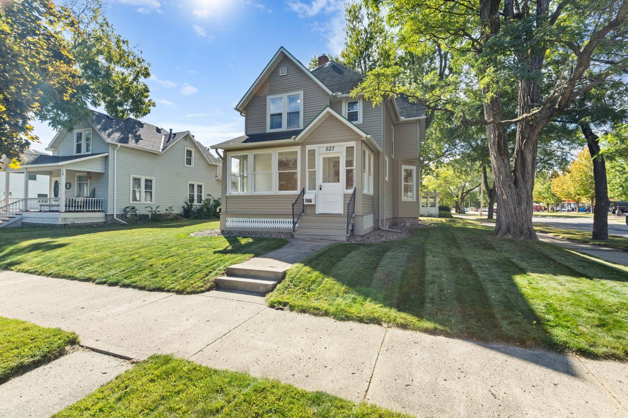 627 5th ST NW, Faribault, MN 55021
