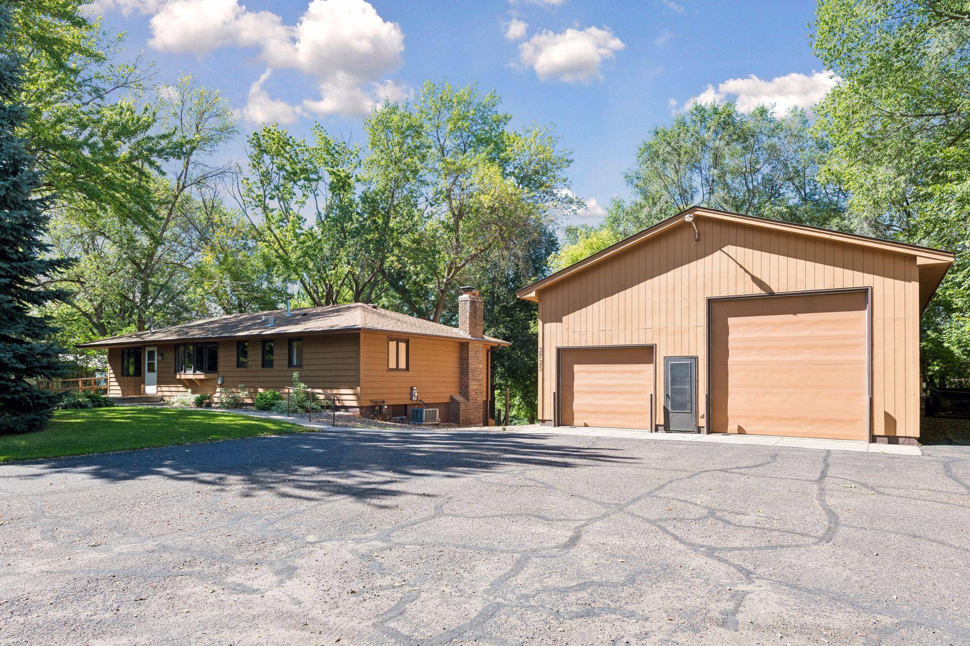 2725 Nelson RD, Independence, MN 55328