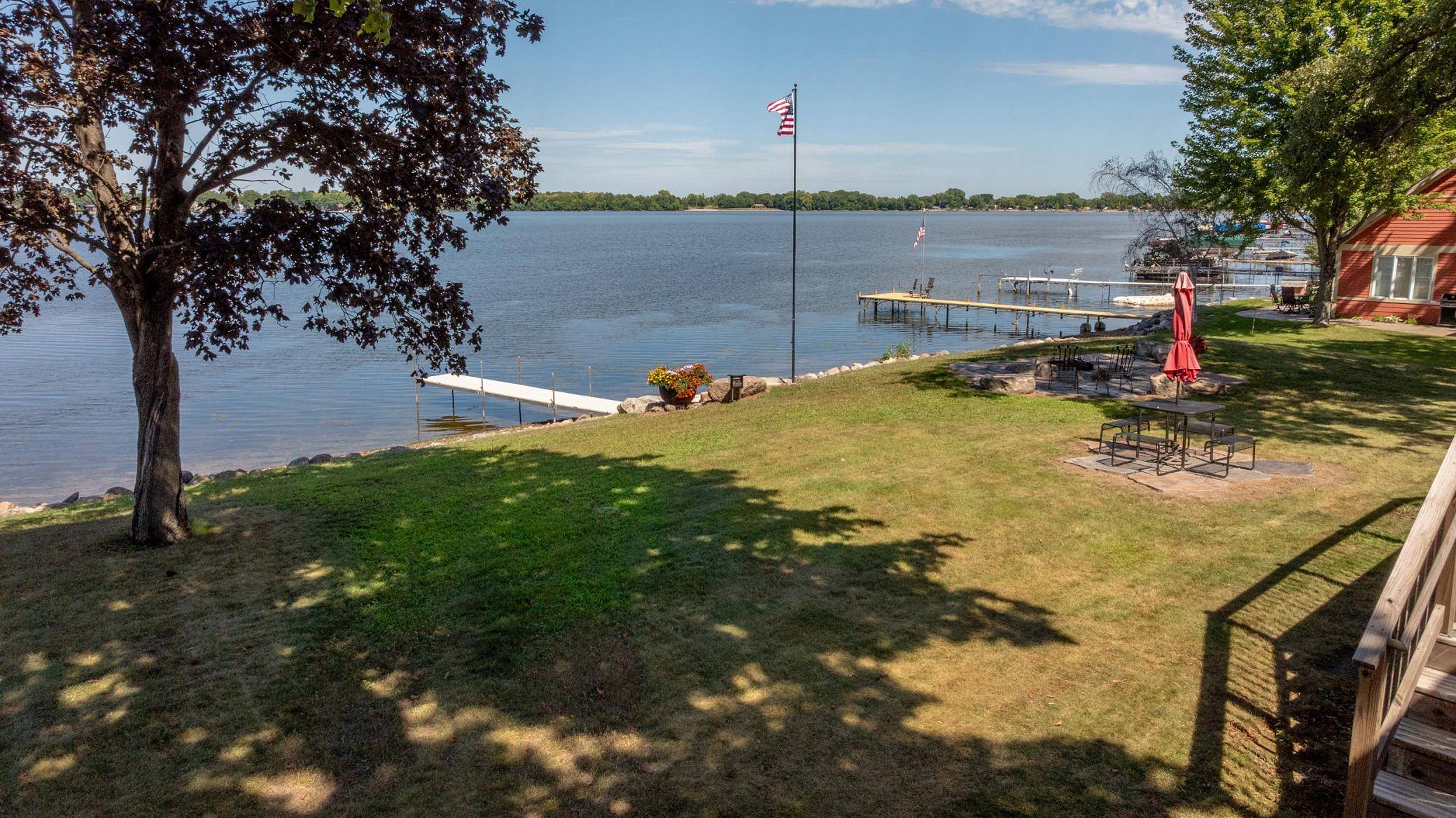 150 Lake DR E, Annandale, MN 55302