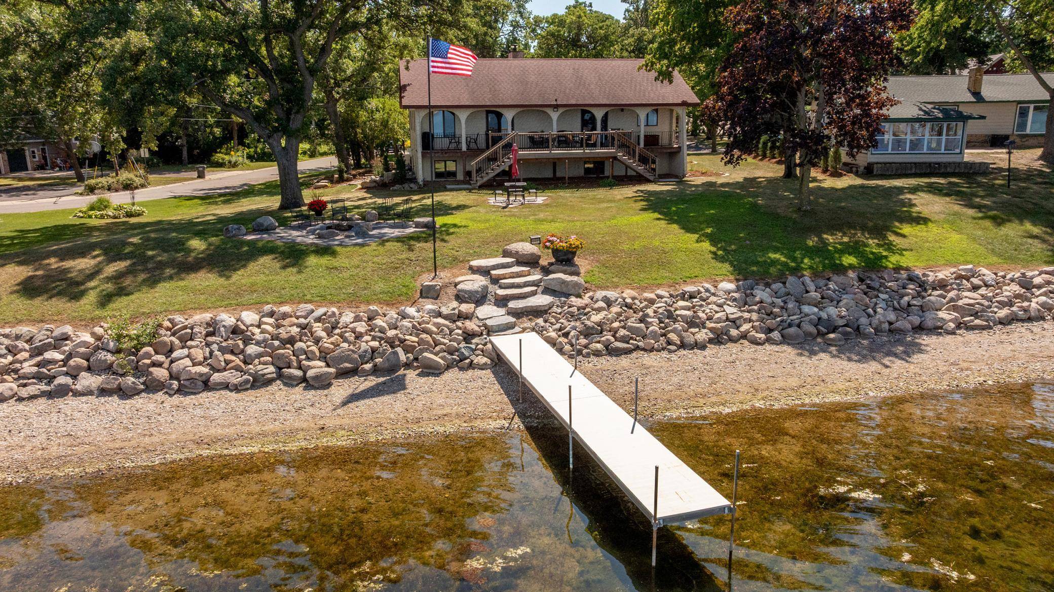 150 Lake DR E, Annandale, MN 55302