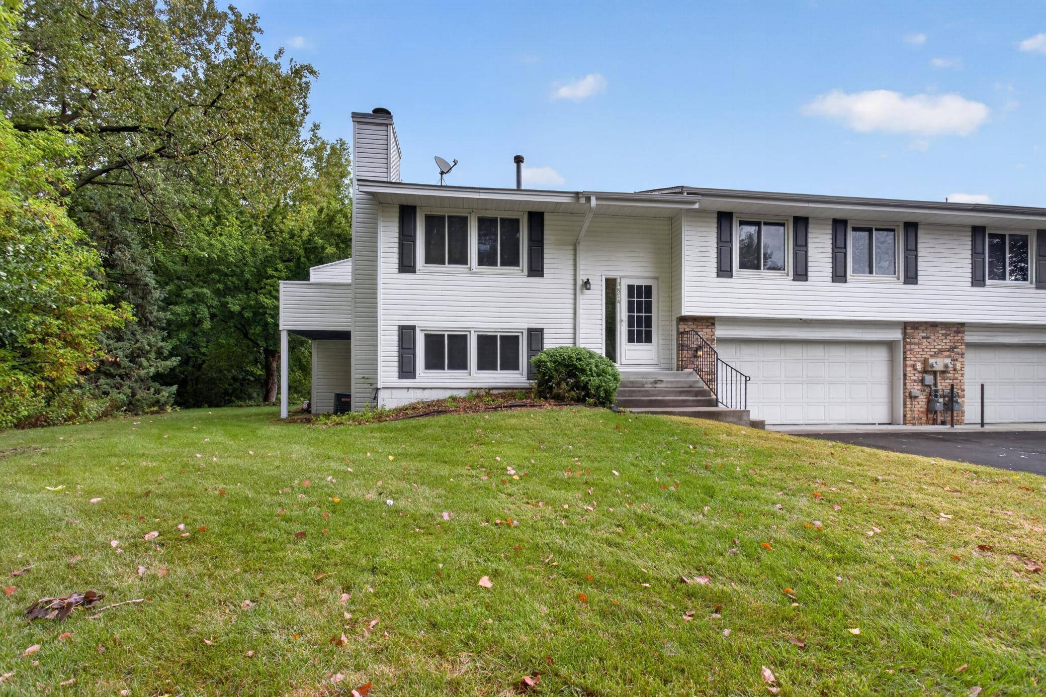 3874 Dolomite DR, Eagan, MN 55122