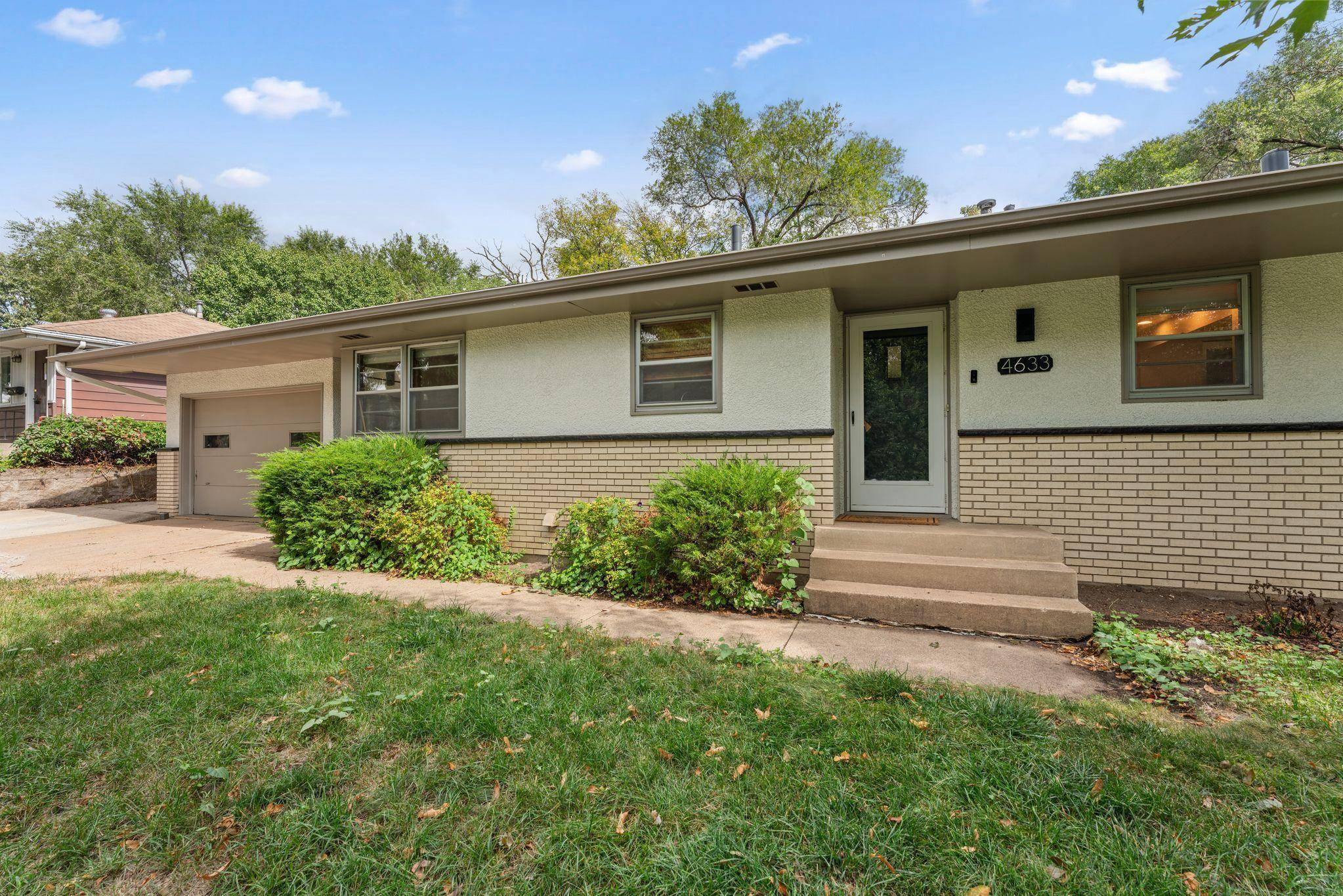 4633 4th ST NE, Columbia Heights, MN 55421