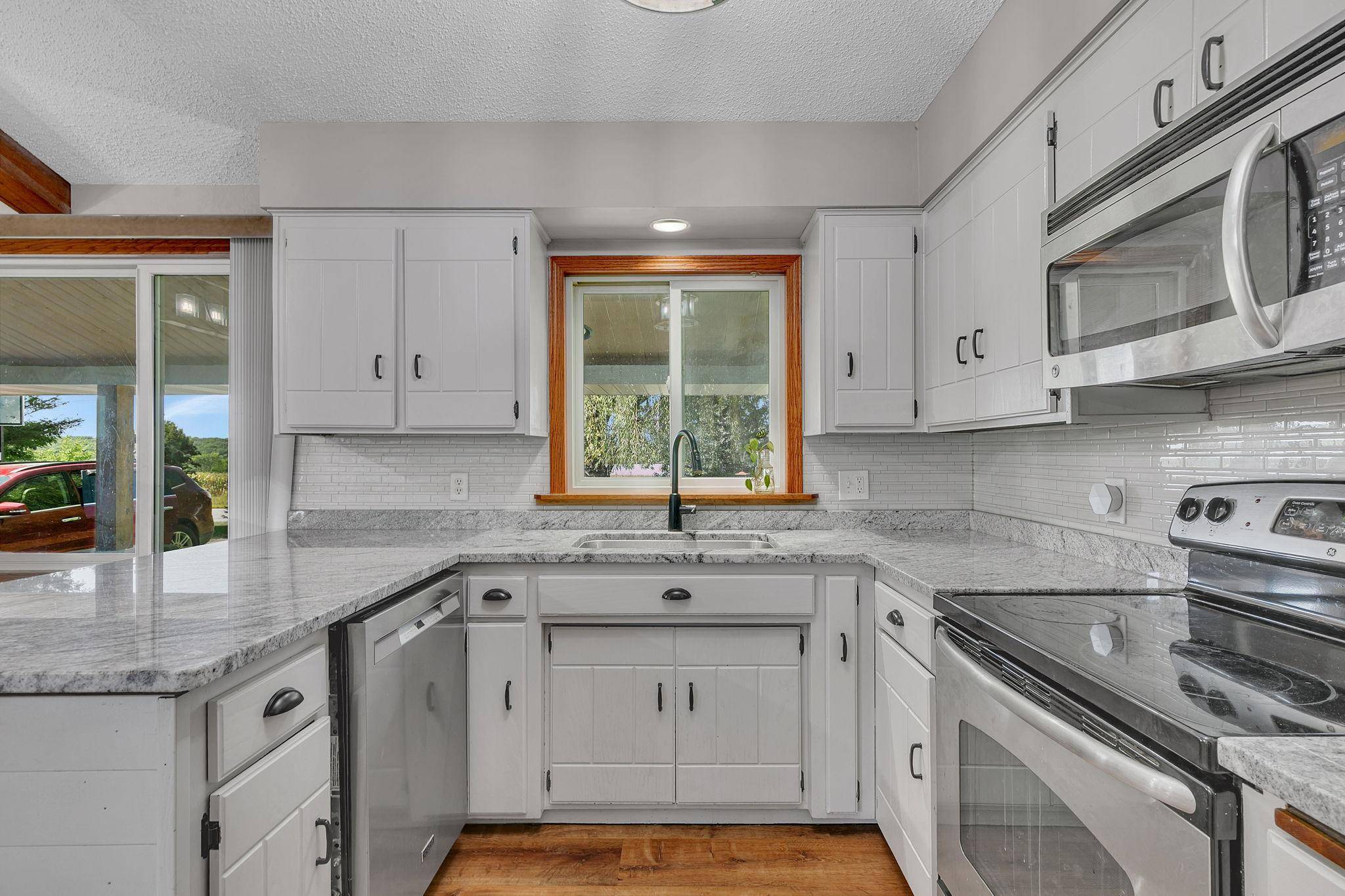 38300 75th AVE, Sartell, MN 56377
