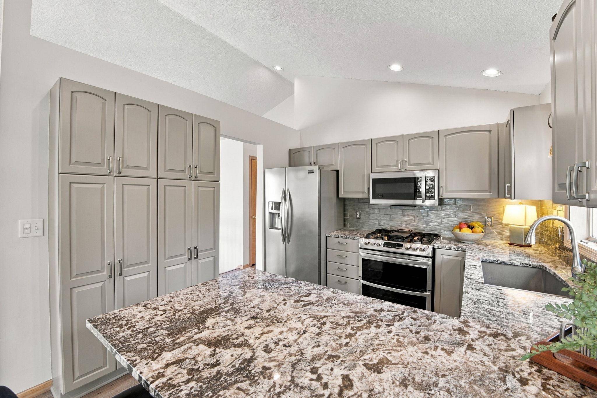 2330 Oak Glen CT, Stillwater, MN 55082