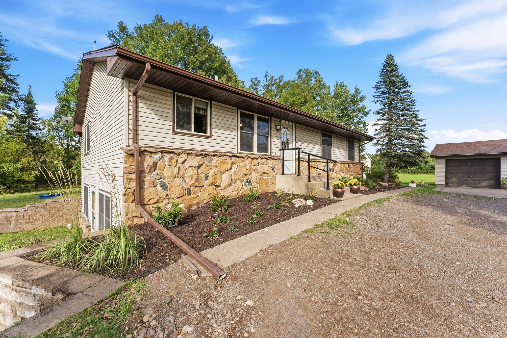 26751 State Highway 48, Hinckley, MN 55037