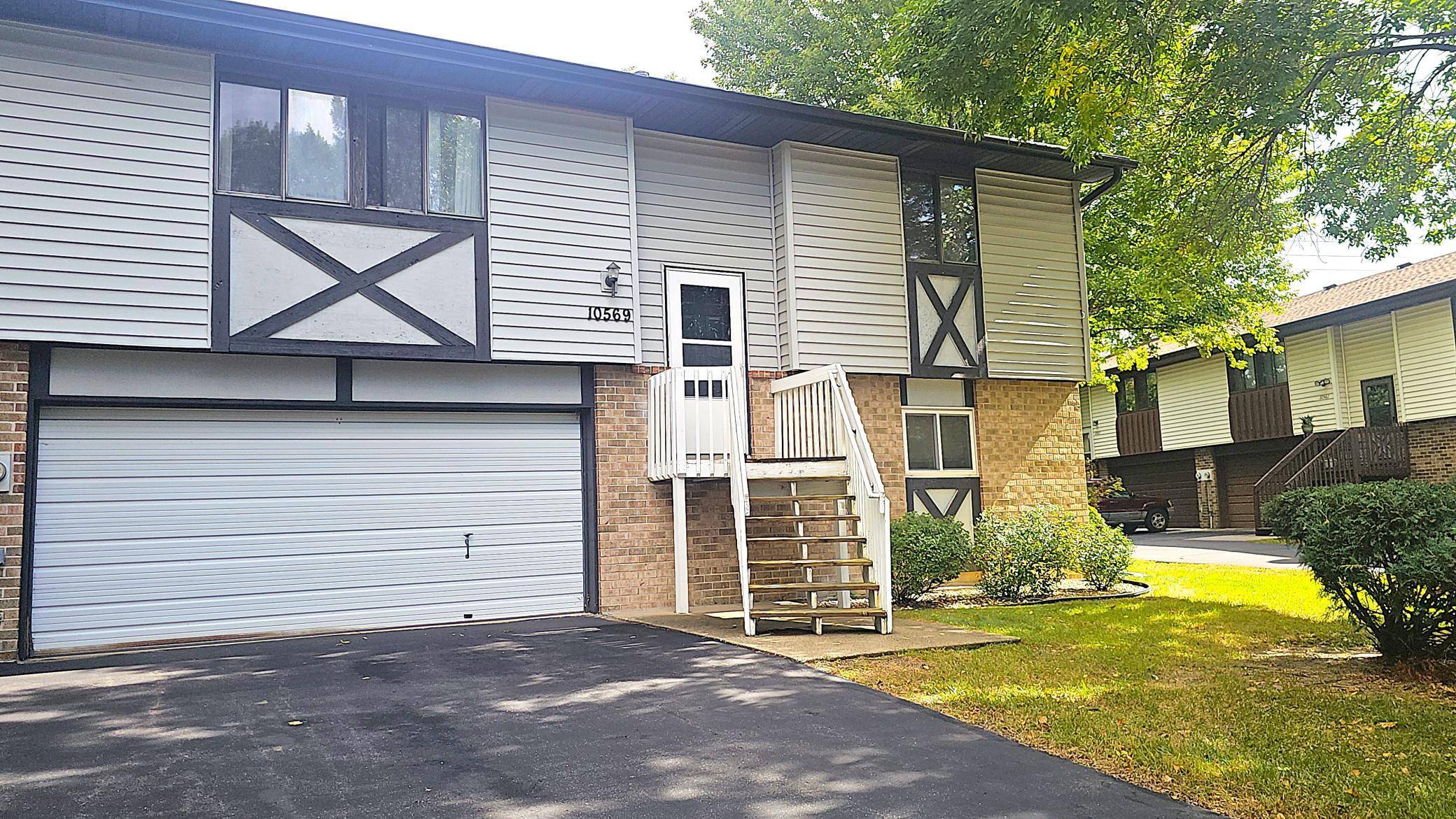 10569 Grouse CIR NW, Coon Rapids, MN 55433