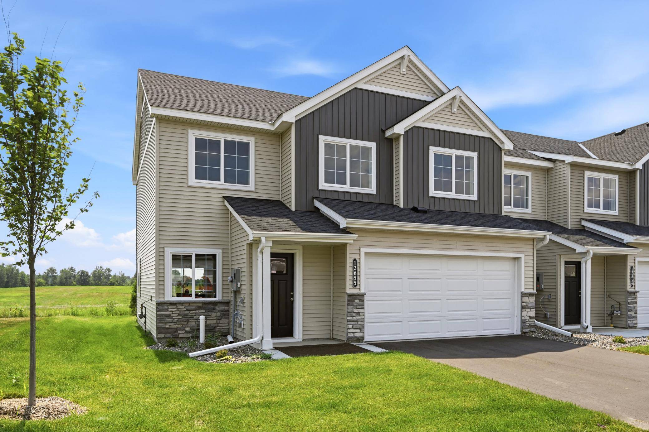 25597 3rd ST W, Zimmerman, MN 55398