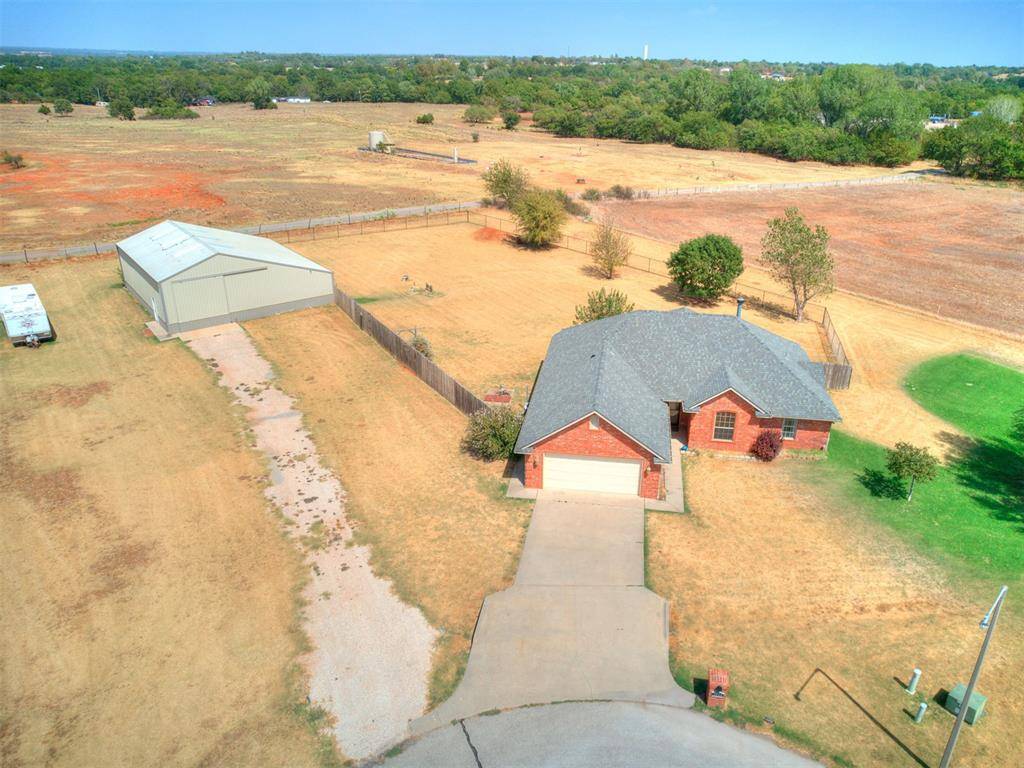 2024 County Road 1198 RD, Tuttle, OK 73089