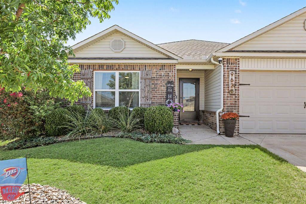 9628 High Noon RD, Yukon, OK 73099