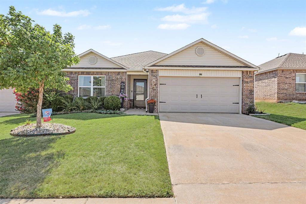 9628 High Noon RD, Yukon, OK 73099