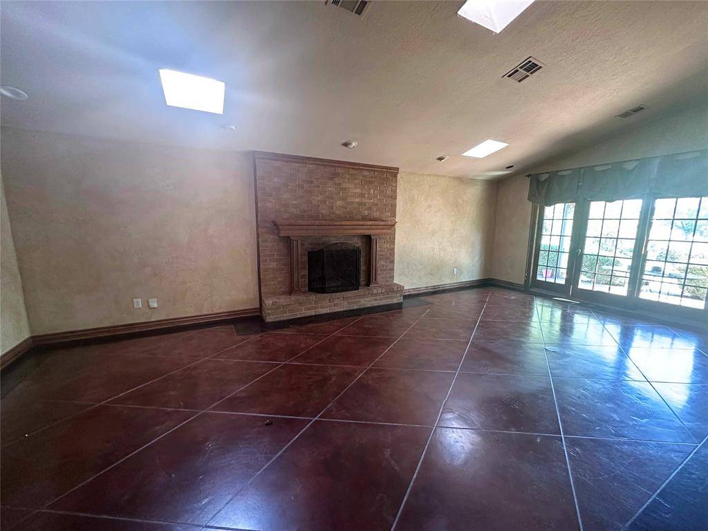 804 Lakeside CIR, Edmond, OK 73012