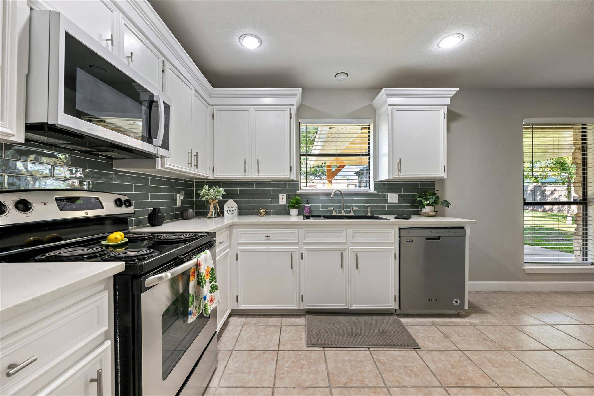 1301 Dove Haven DR, Pflugerville, TX 78660