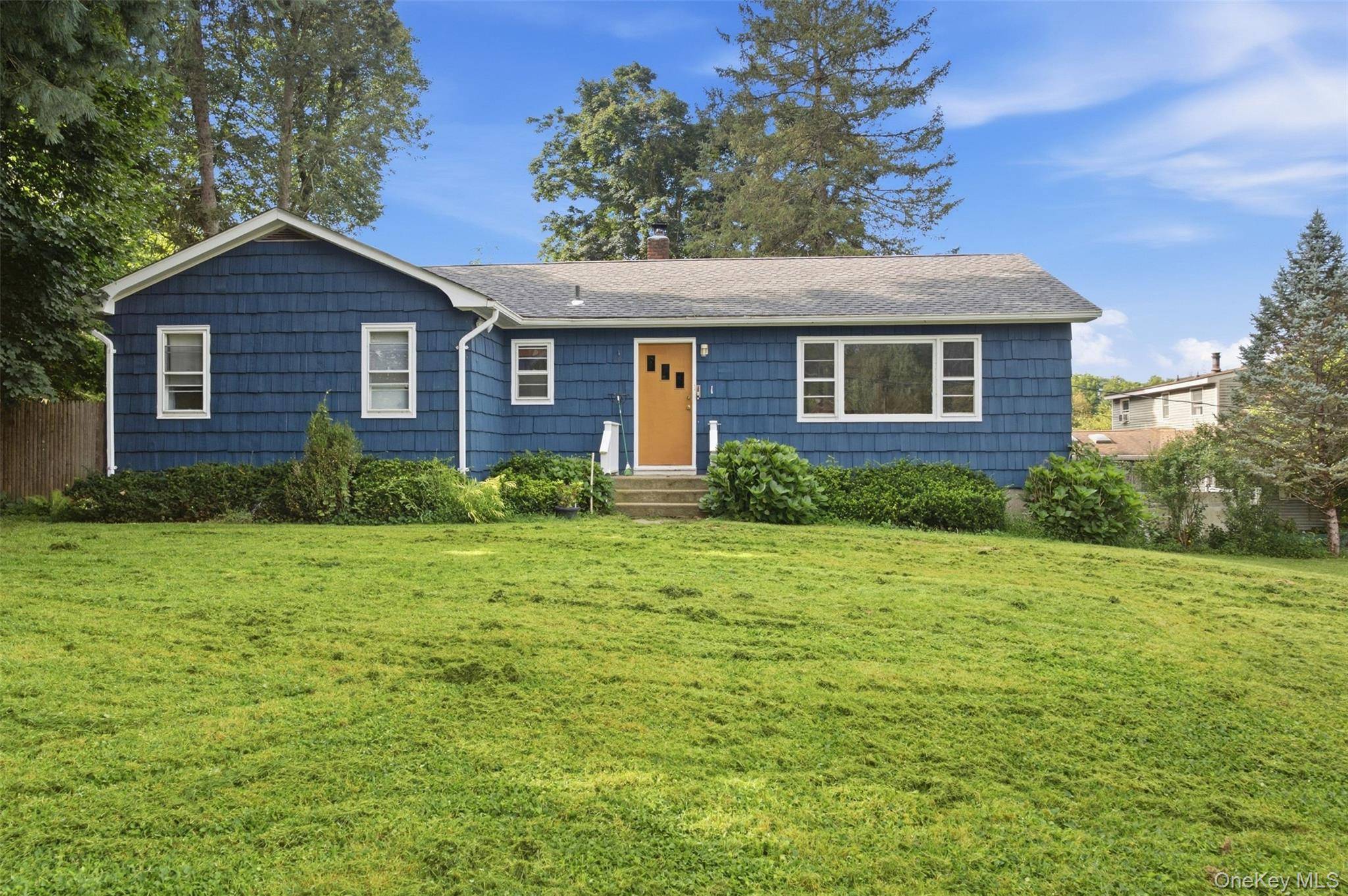 1 Schuyler LN, Cortlandt Manor, NY 10567