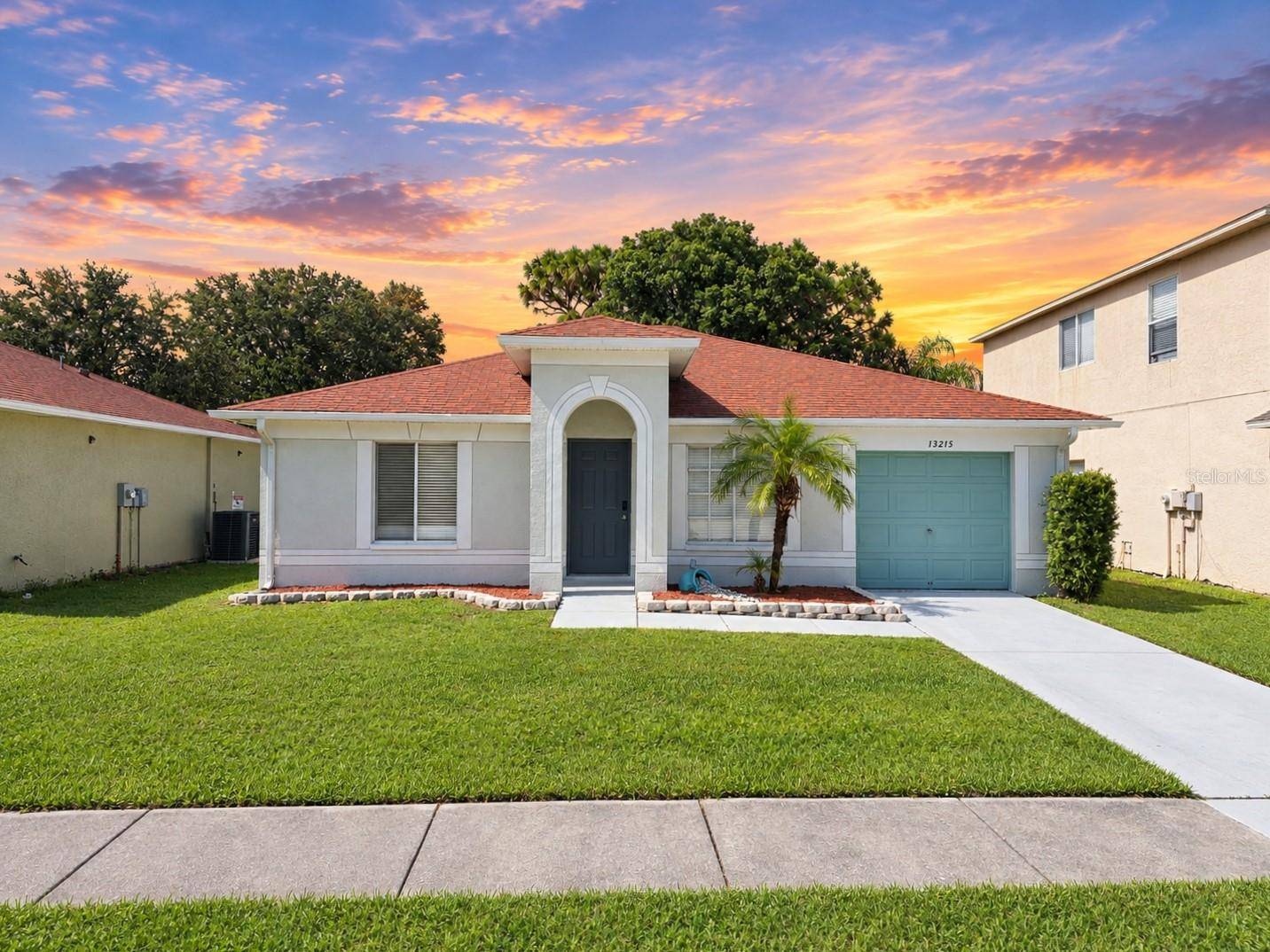 13215 PIKE LAKE DR, Riverview, FL 33579