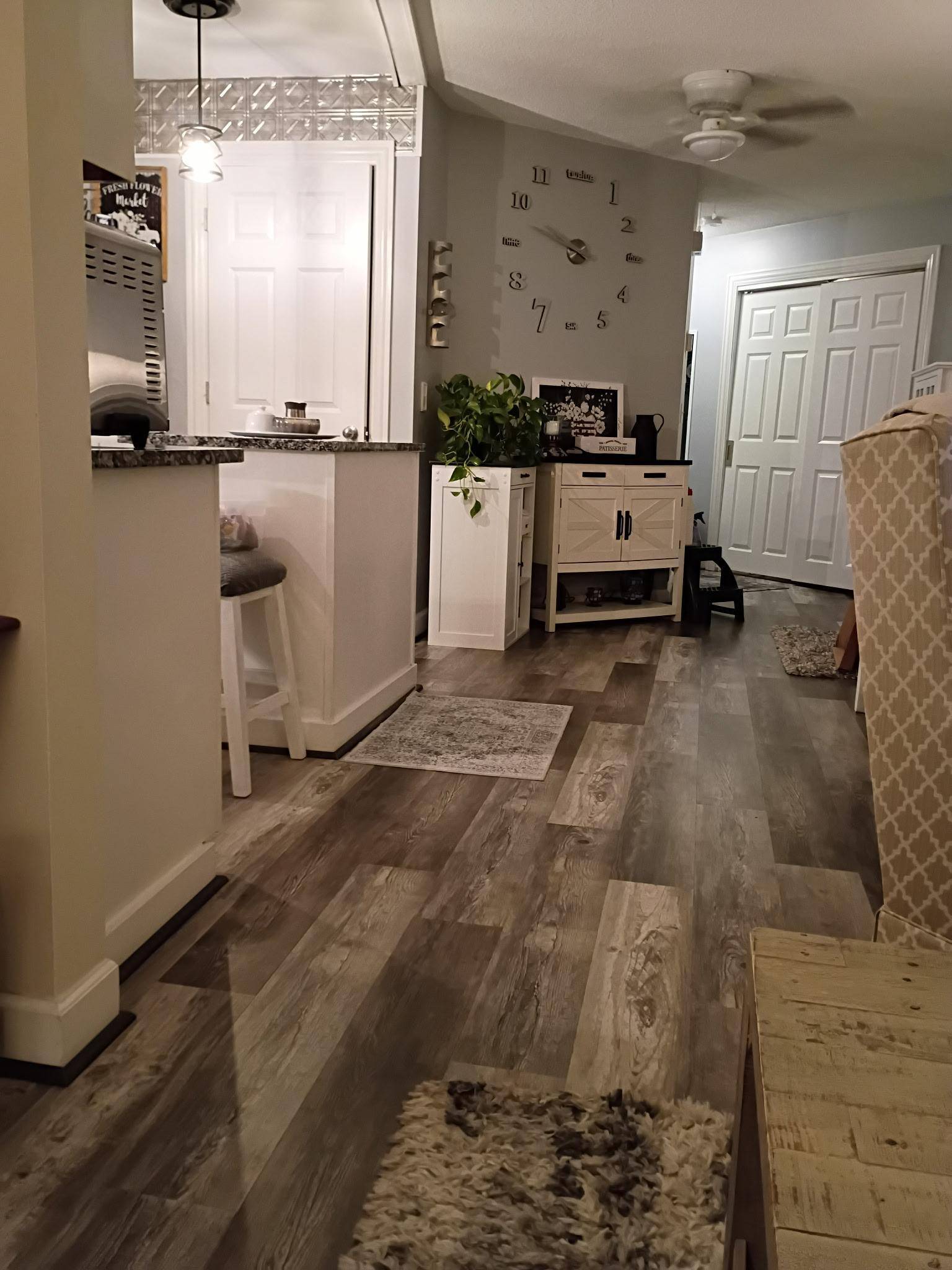 4160 3rd ST NE #203, Columbia Heights, MN 55421