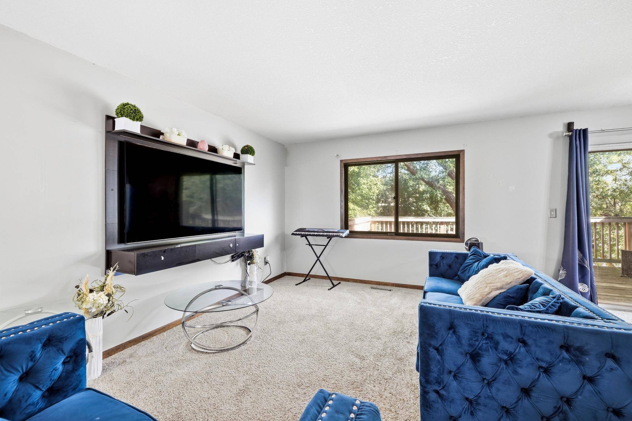 7865 Yucca LN N #A, Maple Grove, MN 55311