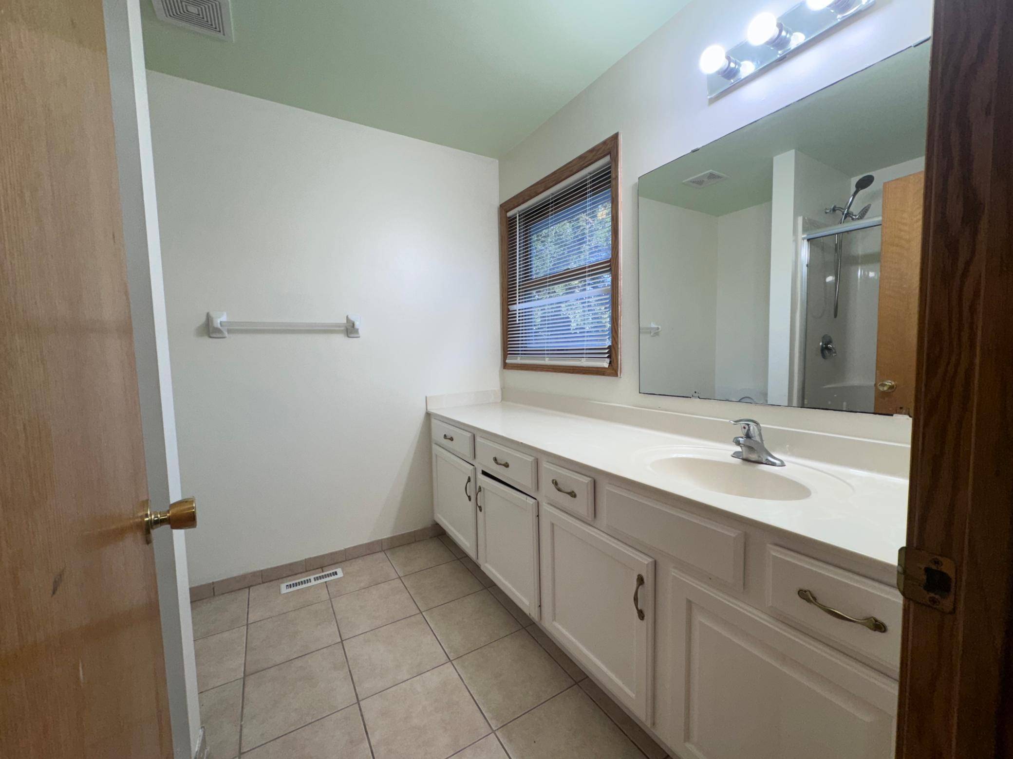 2806 15th AVE S, Minneapolis, MN 55407