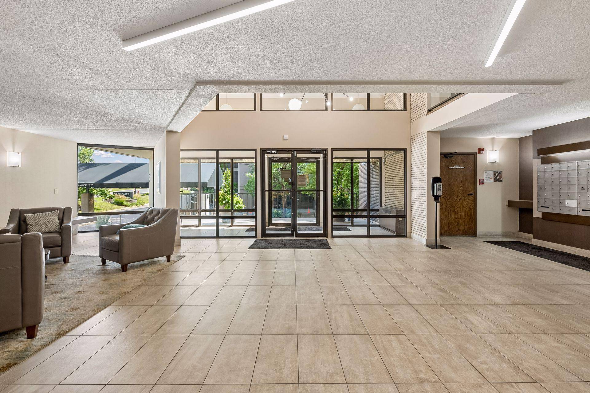 7200 York AVE S #103, Edina, MN 55435