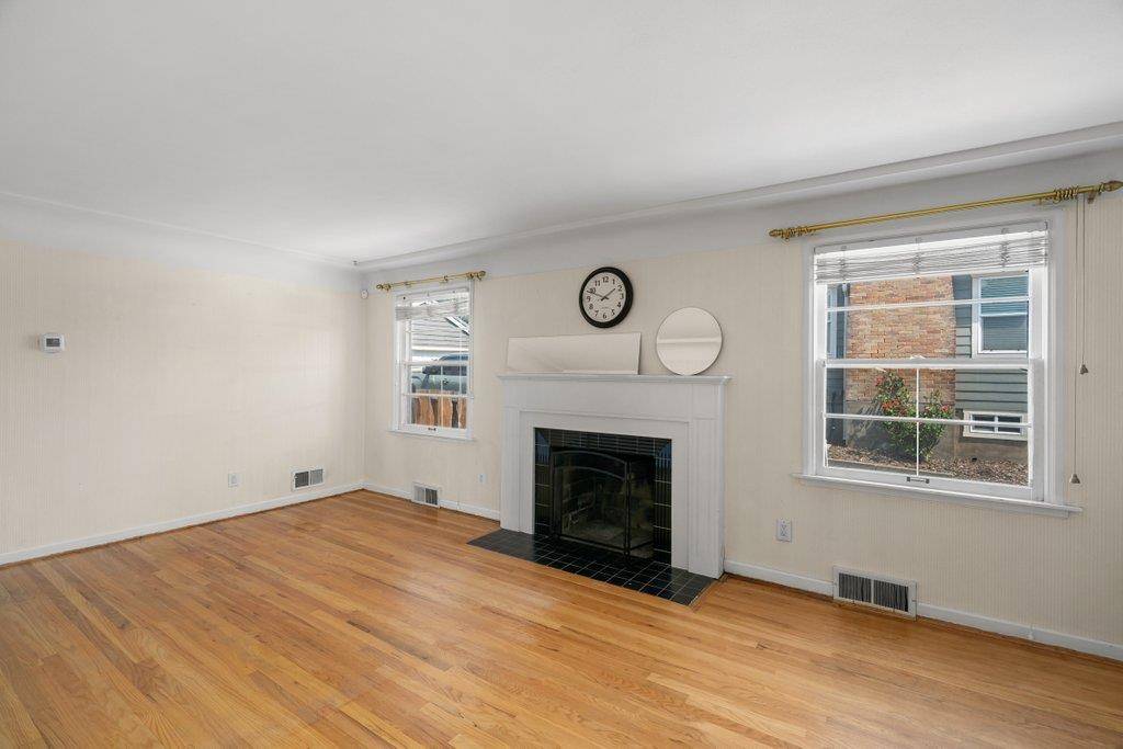 2804 W Longfellow Ave, Spokane, WA 99205