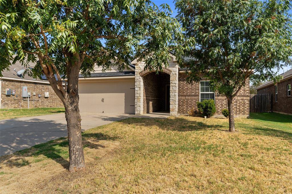 4128 Tower Bridge Lane, Crowley, TX 76036
