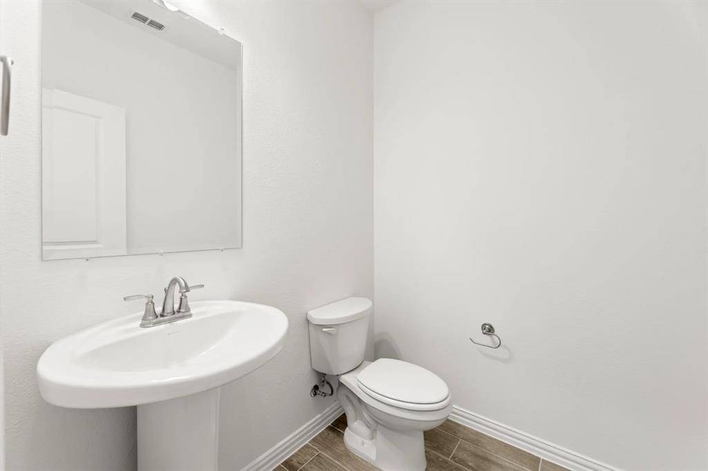 904 Dewy Lake Place, Lavon, TX 75166