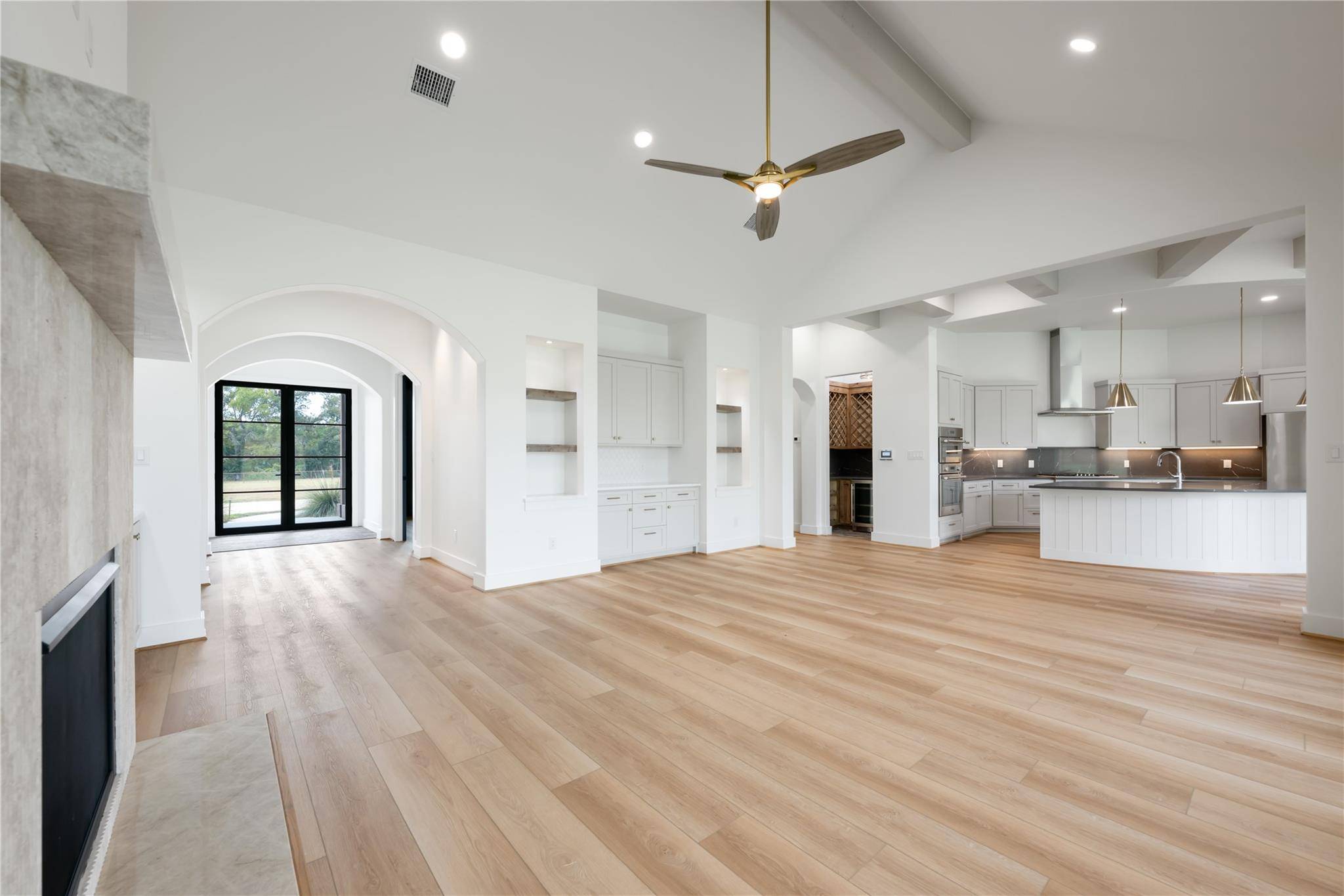 147 Hydrangea DR, Smithville, TX 78957