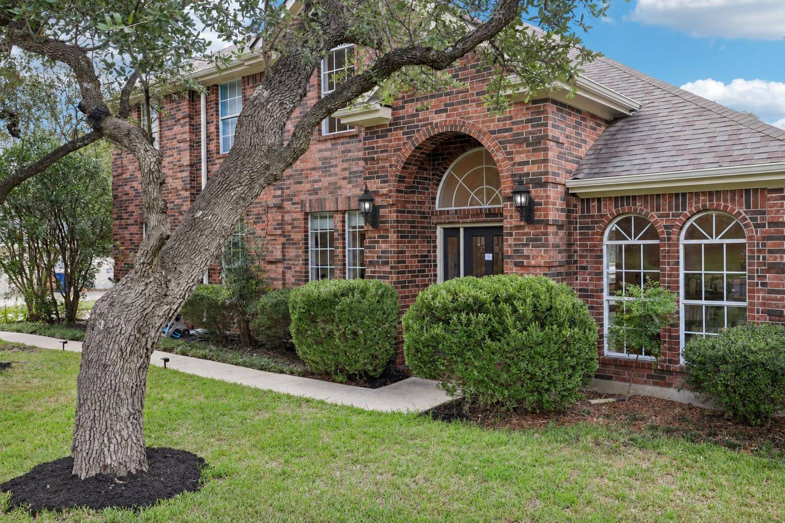 3915 Idalia DR, Austin, TX 78749