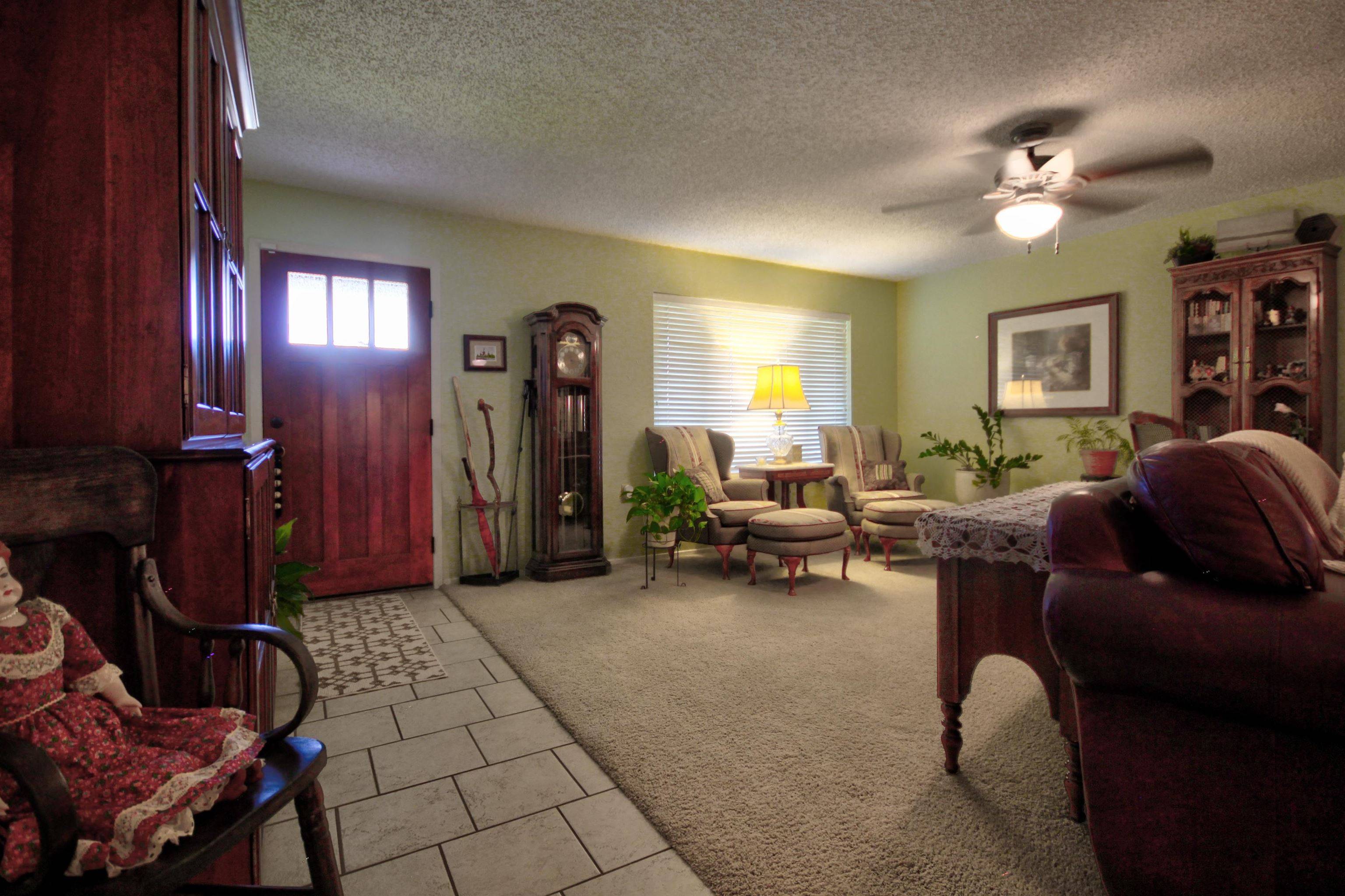 204 Sunset DR, Llano, TX 78643