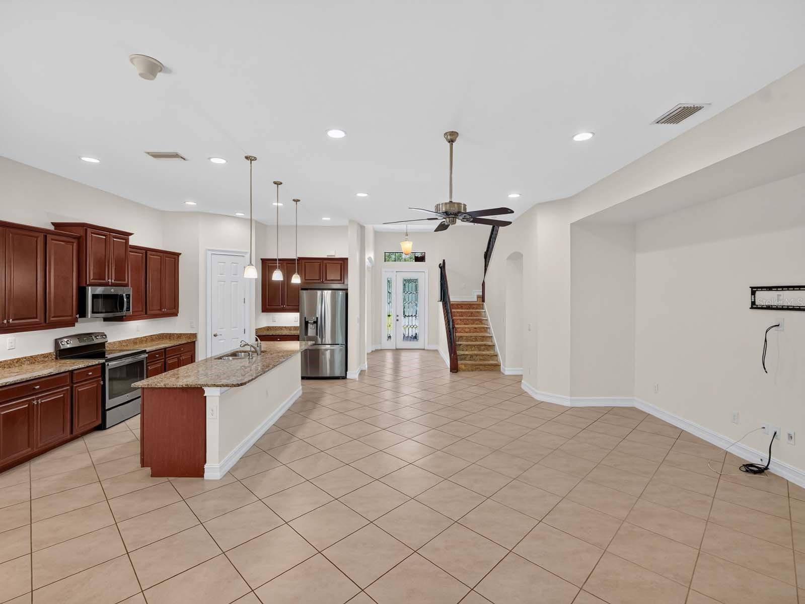 1093 BLUFFWOOD DR, Nokomis, FL 34275