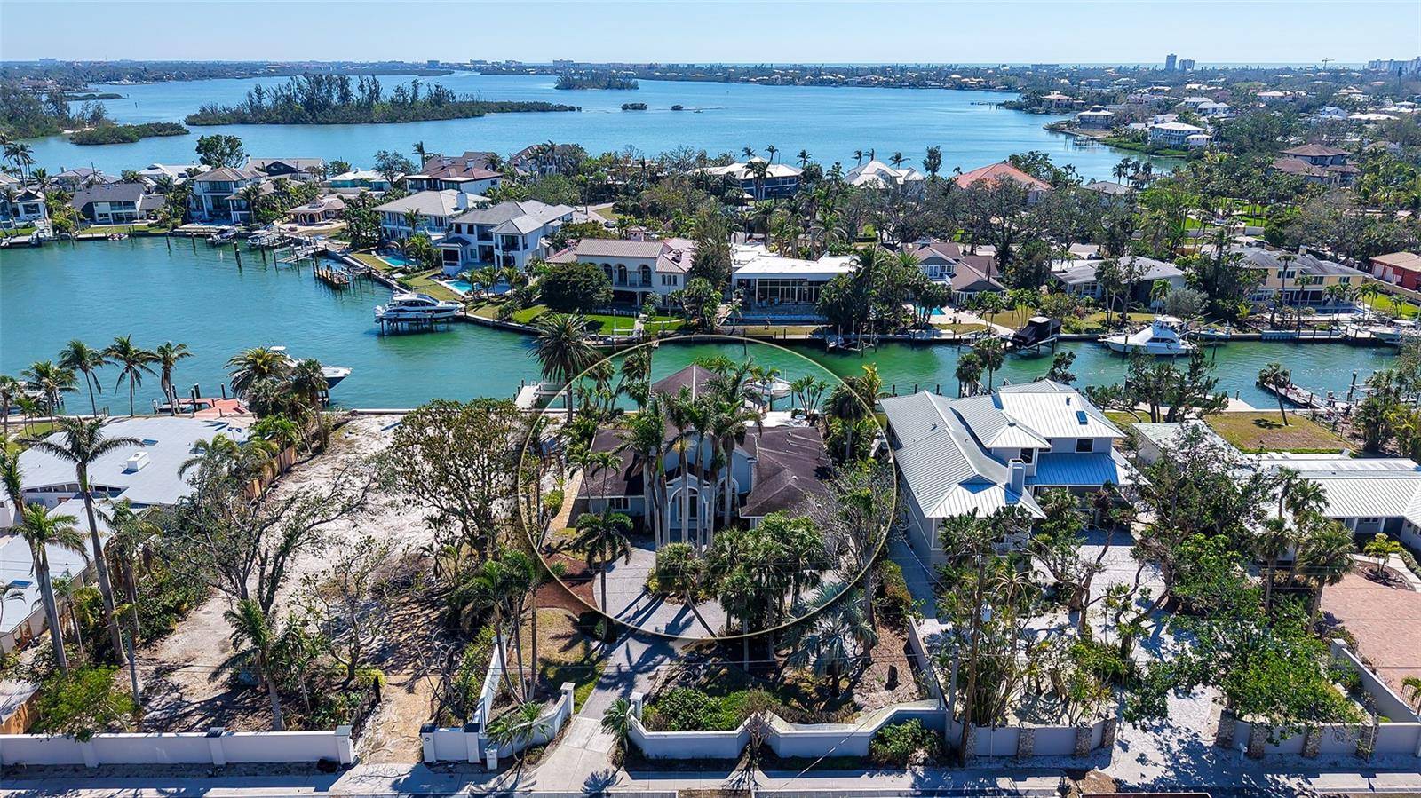 732 SIESTA DR, Sarasota, FL 34242