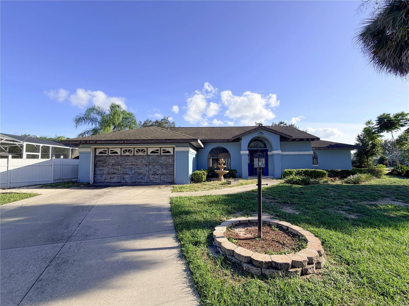 11240 FOUNTAIN LAKE BLVD, Leesburg, FL 34788