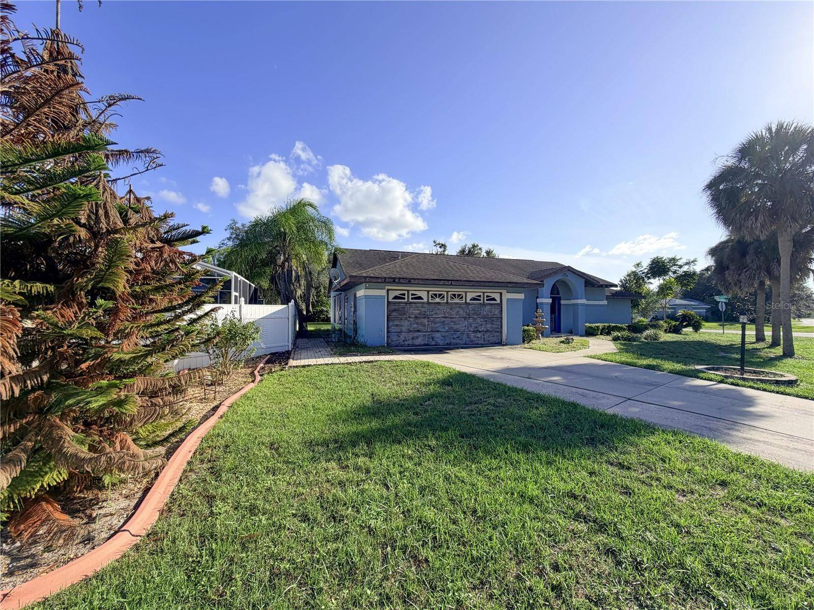 11240 FOUNTAIN LAKE BLVD, Leesburg, FL 34788