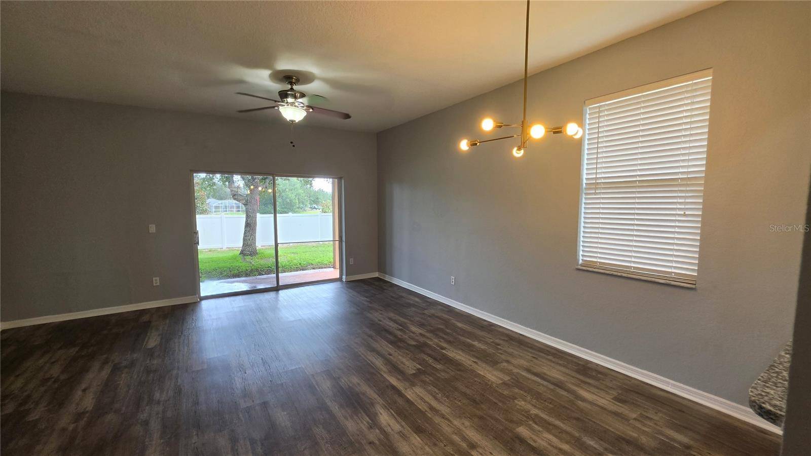 2102 CALABRIA AVE, Davenport, FL 33897