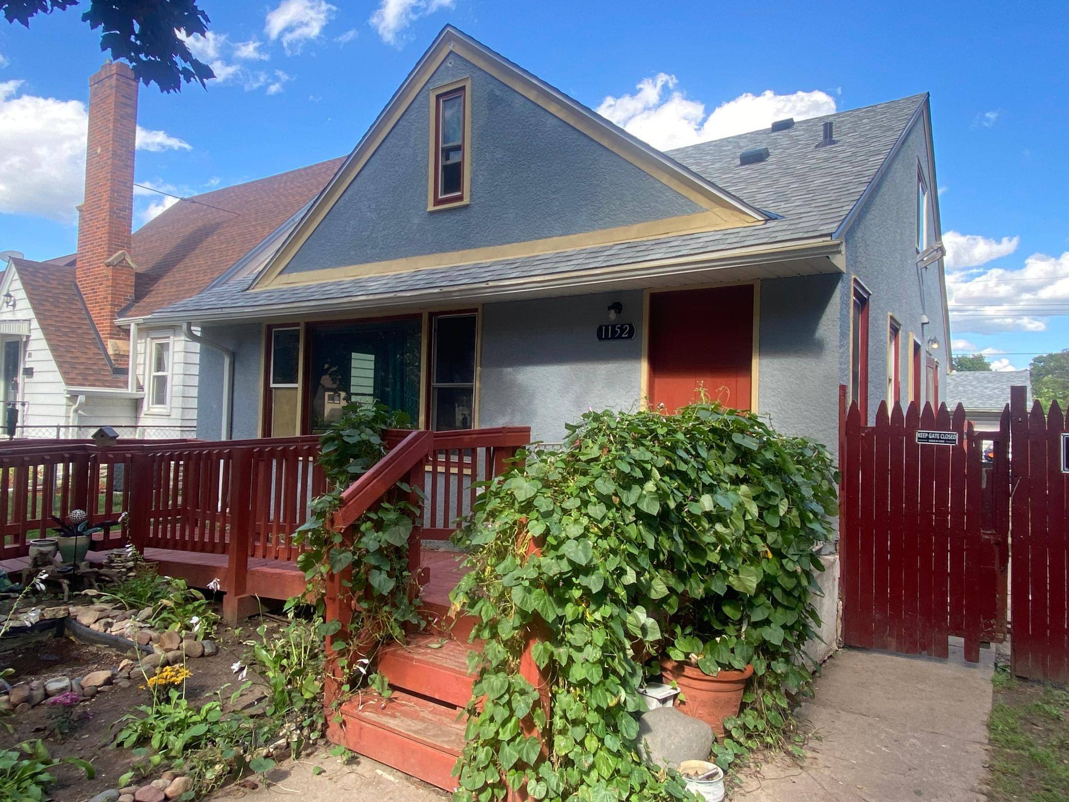 1152 Lane PL, Saint Paul, MN 55106