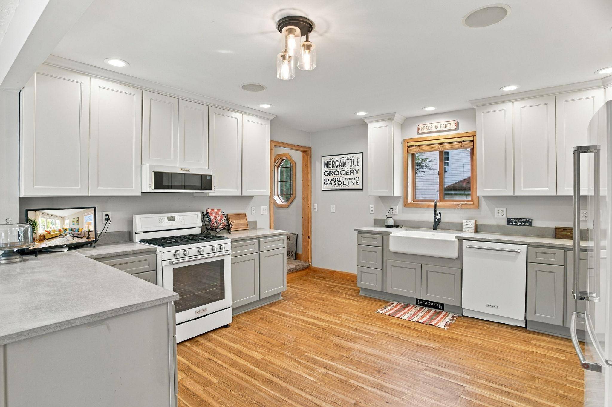 816 Saint Croix ST, Prescott, WI 54021