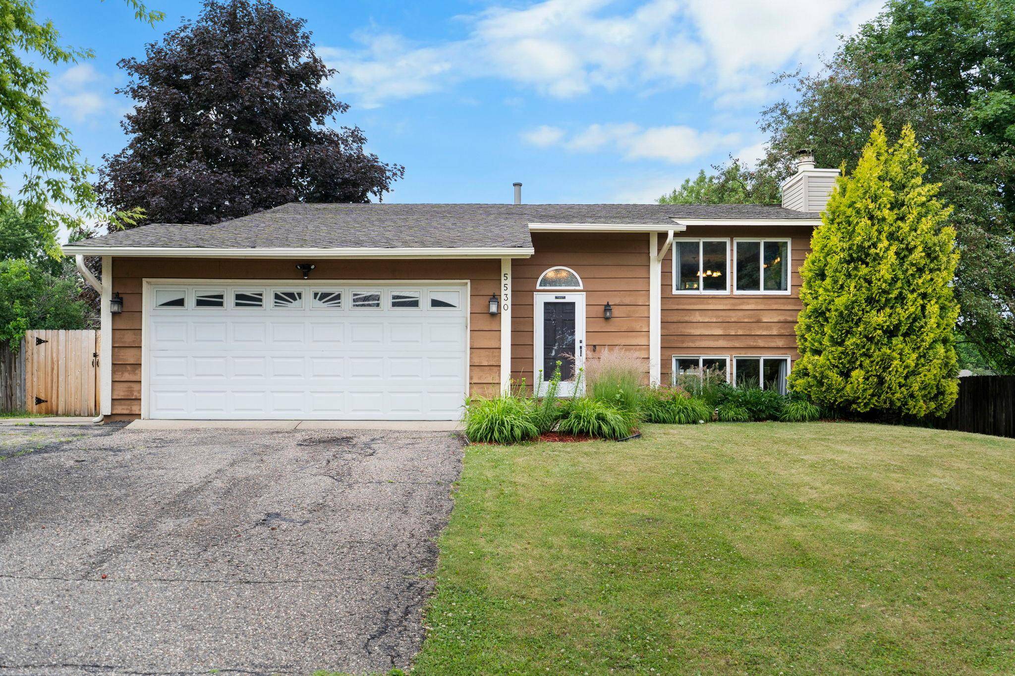 5530 W 135th ST, Savage, MN 55378