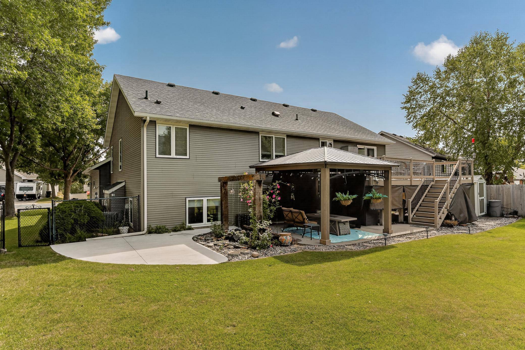2502 Boulder Ridge DR NW, Rochester, MN 55901