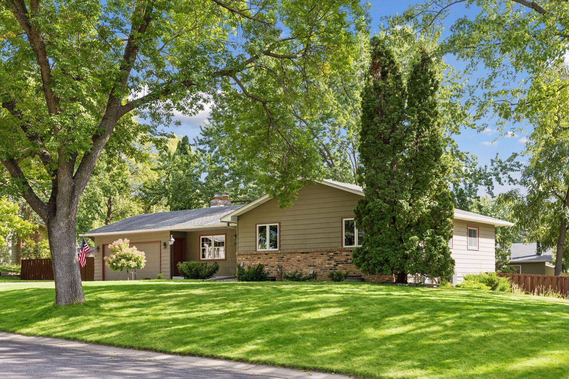 7817 73rd ST S, Cottage Grove, MN 55016
