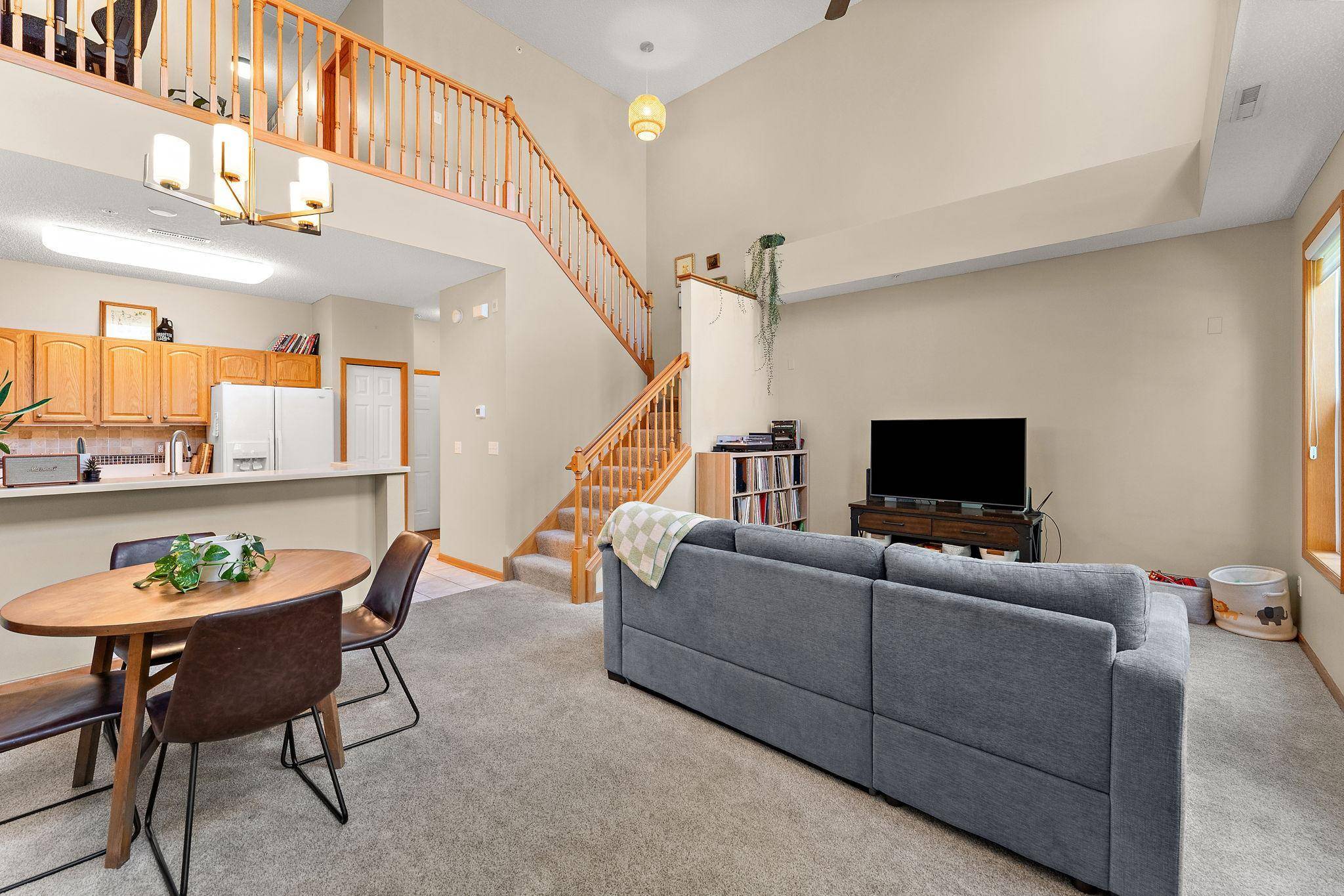 1610 Woodlynn AVE #3, Maplewood, MN 55109