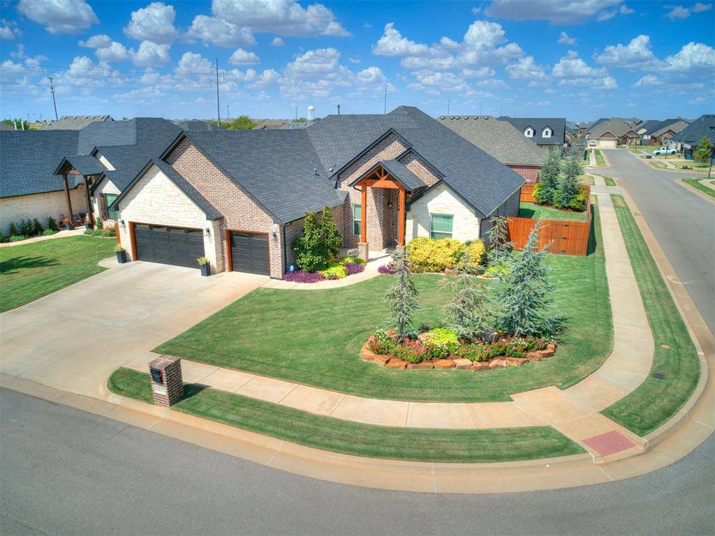9317 NW 82nd ST, Yukon, OK 73099