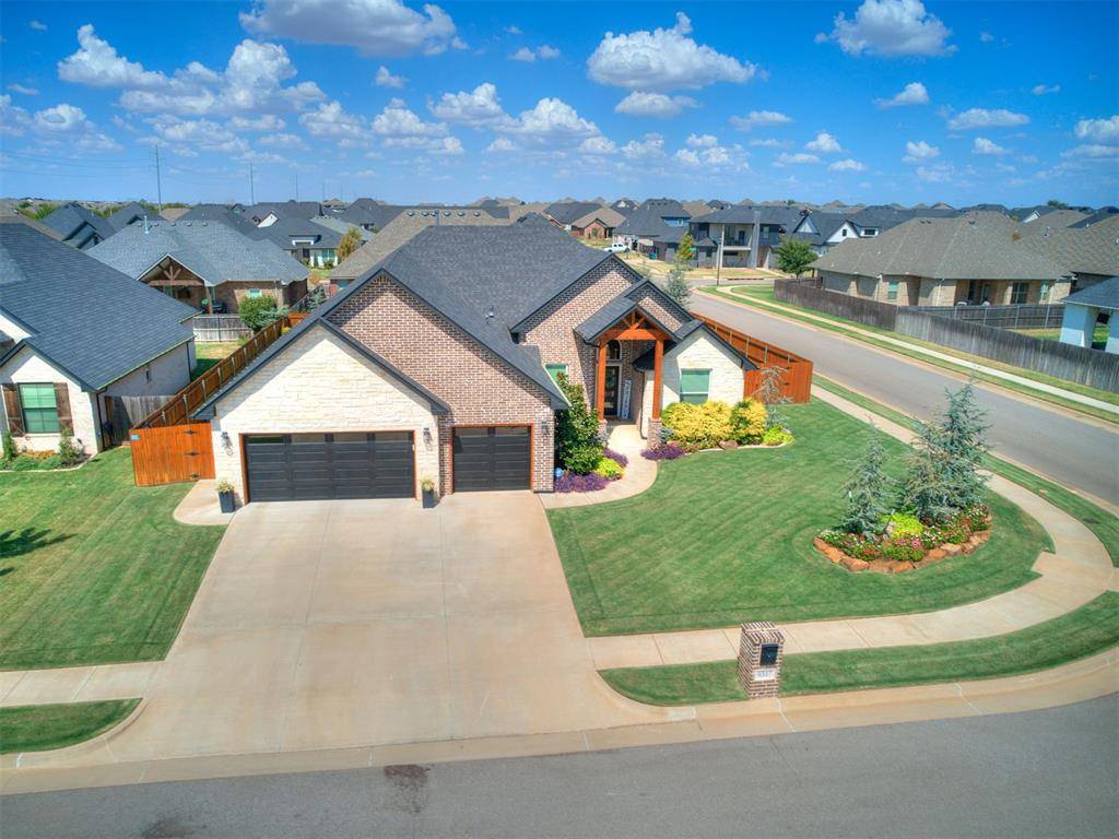 9317 NW 82nd ST, Yukon, OK 73099
