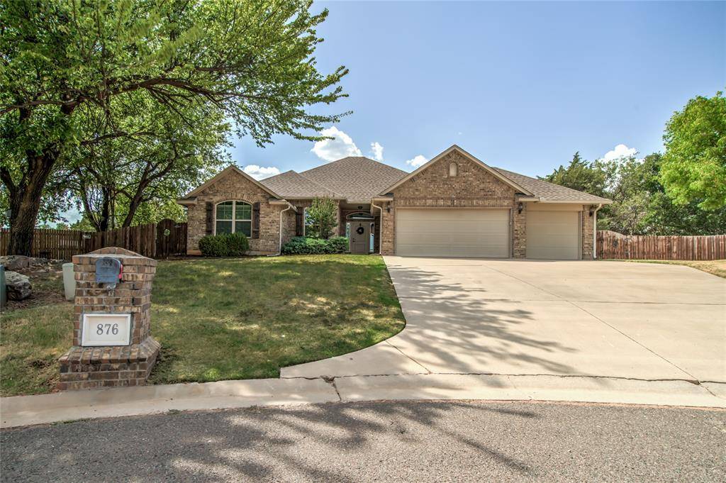 876 Crooked Oak CIR, Guthrie, OK 73044