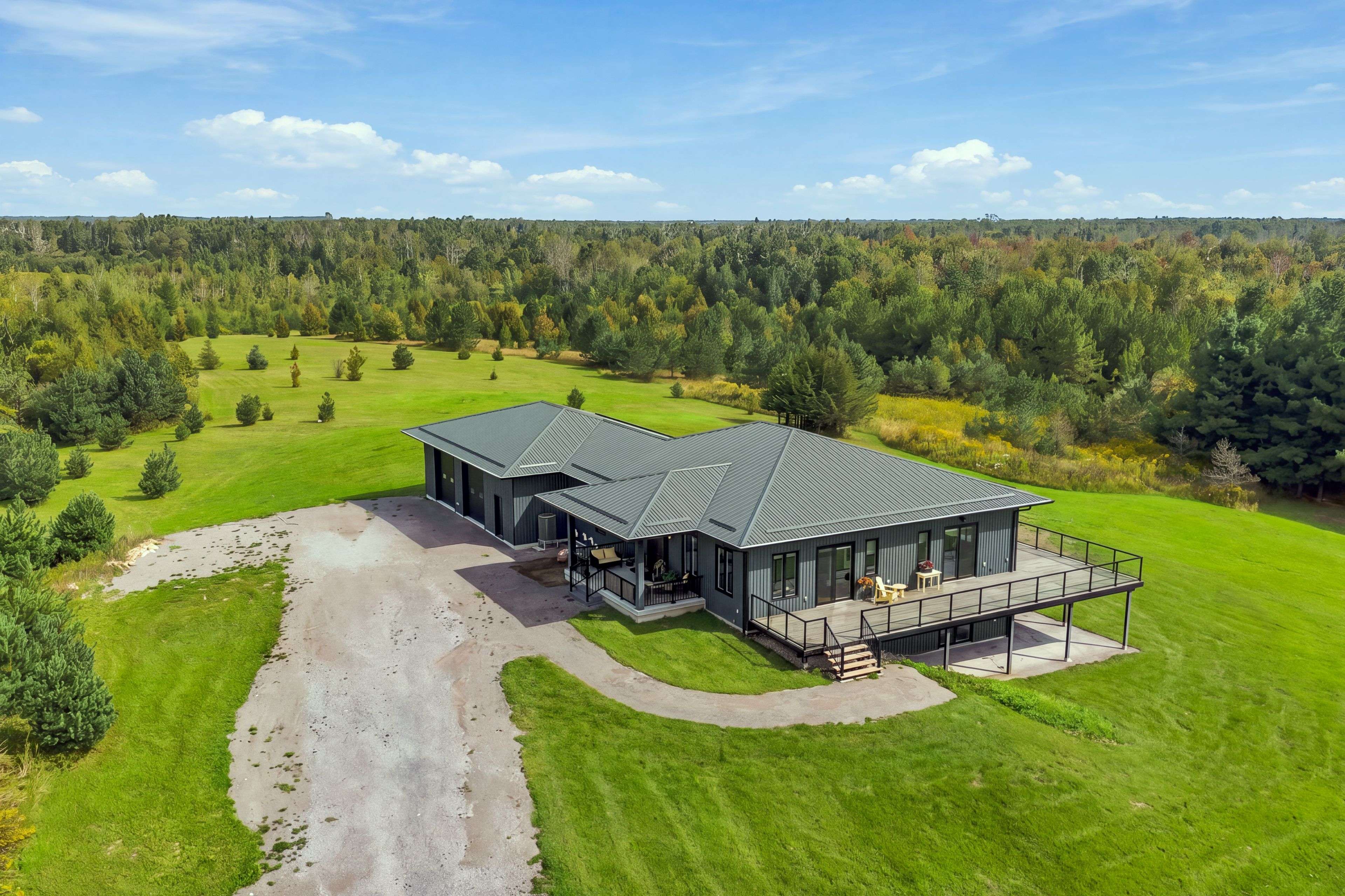 724 Elm Tree RD, Kawartha Lakes, ON K0M 2C0