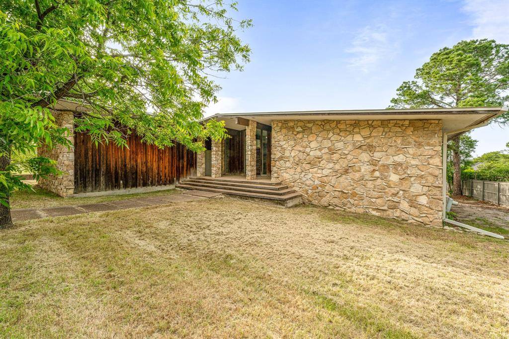 4208 Shore Front Drive, Fort Worth, TX 76135