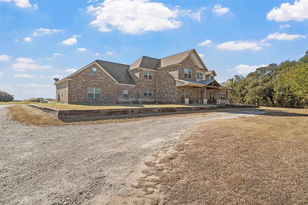 2370 Garrett Lane, China Spring, TX 76633