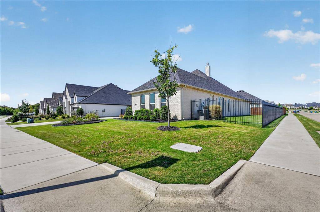 462 Creekside, Haslet, TX 76052