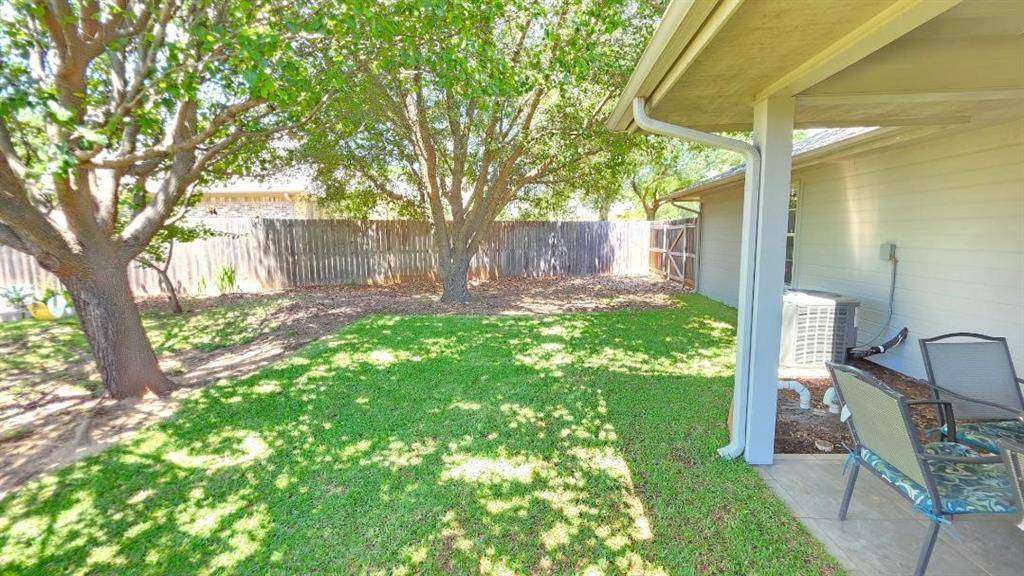 5324 Mission Circle, Granbury, TX 76049