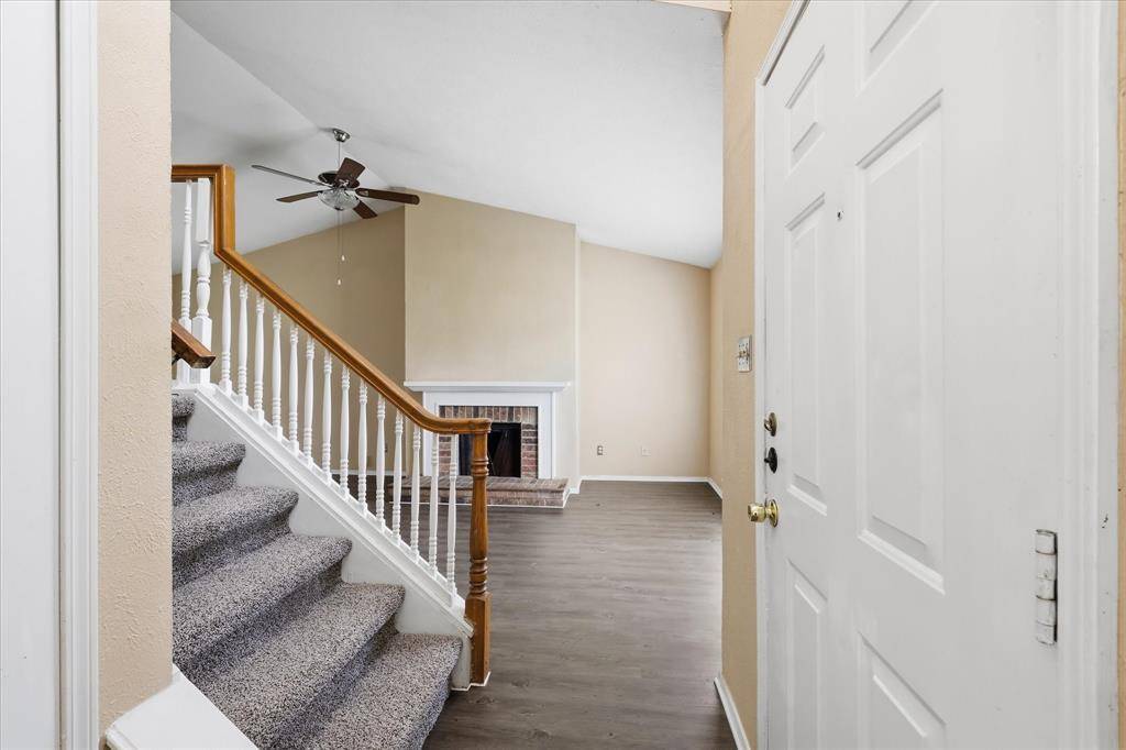 6733 Dandelion Drive, Fort Worth, TX 76137